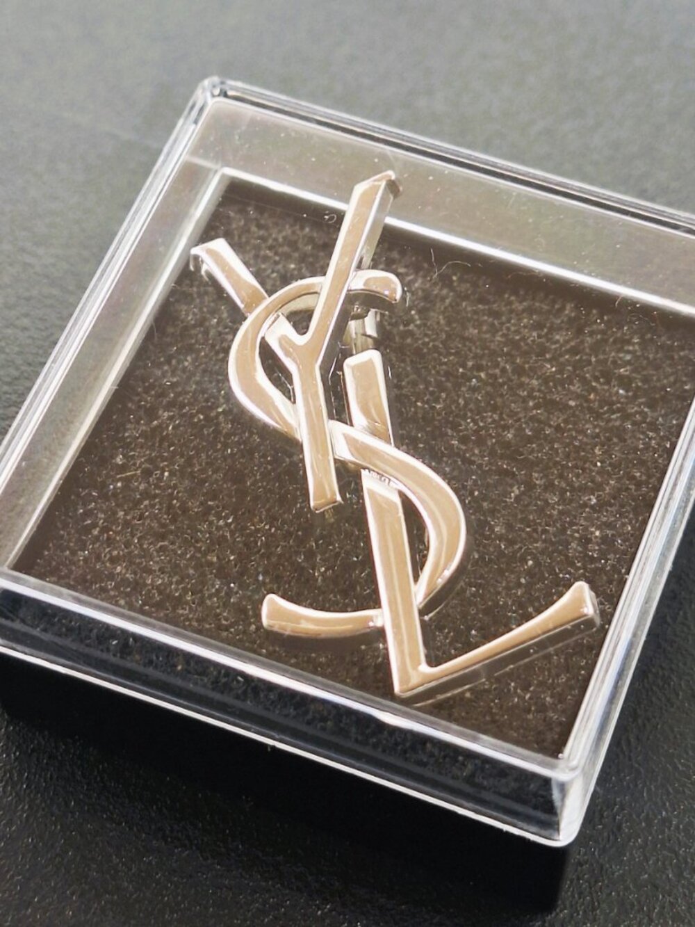 Vintage Silv Yves Saint Laurent YSL Brooch Employee Appreciation Lapel Pin Small - Picture 4 of 8
